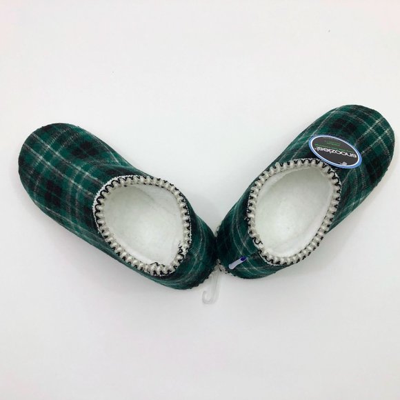 NWT Snoozies Women's Cabin Bootie Green Plaid Slippers Medium 7/8 - Picture 4 of 6